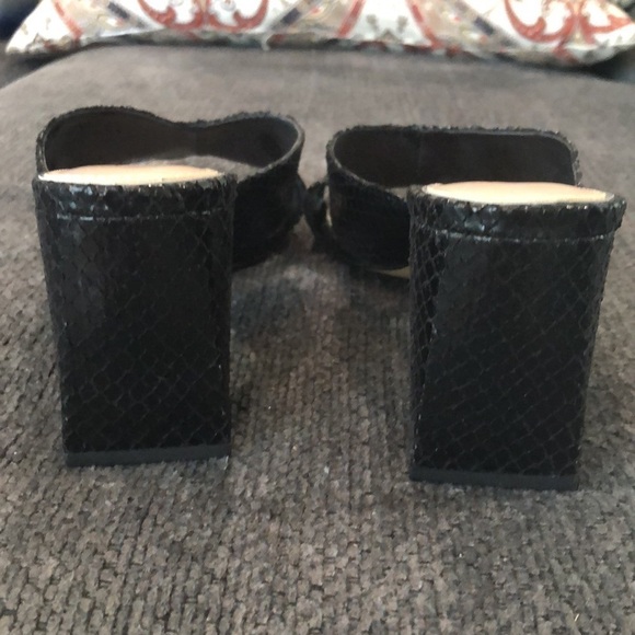 𝅺ZARA black faux snakeskin chunky heeled sandals. - Picture 5 of 6